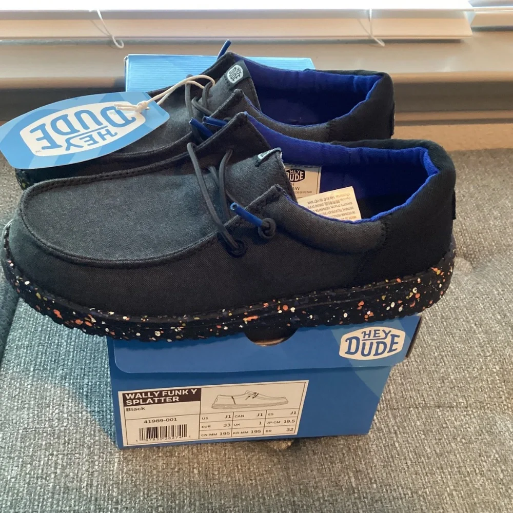Hey Dude Little Kids Wally Funk Splatter Casual Moccasin Sneakers, size 1